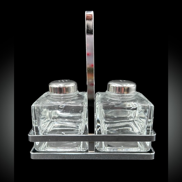 Clear Table craft glass set salt and pepper. - Picture 2 of 8